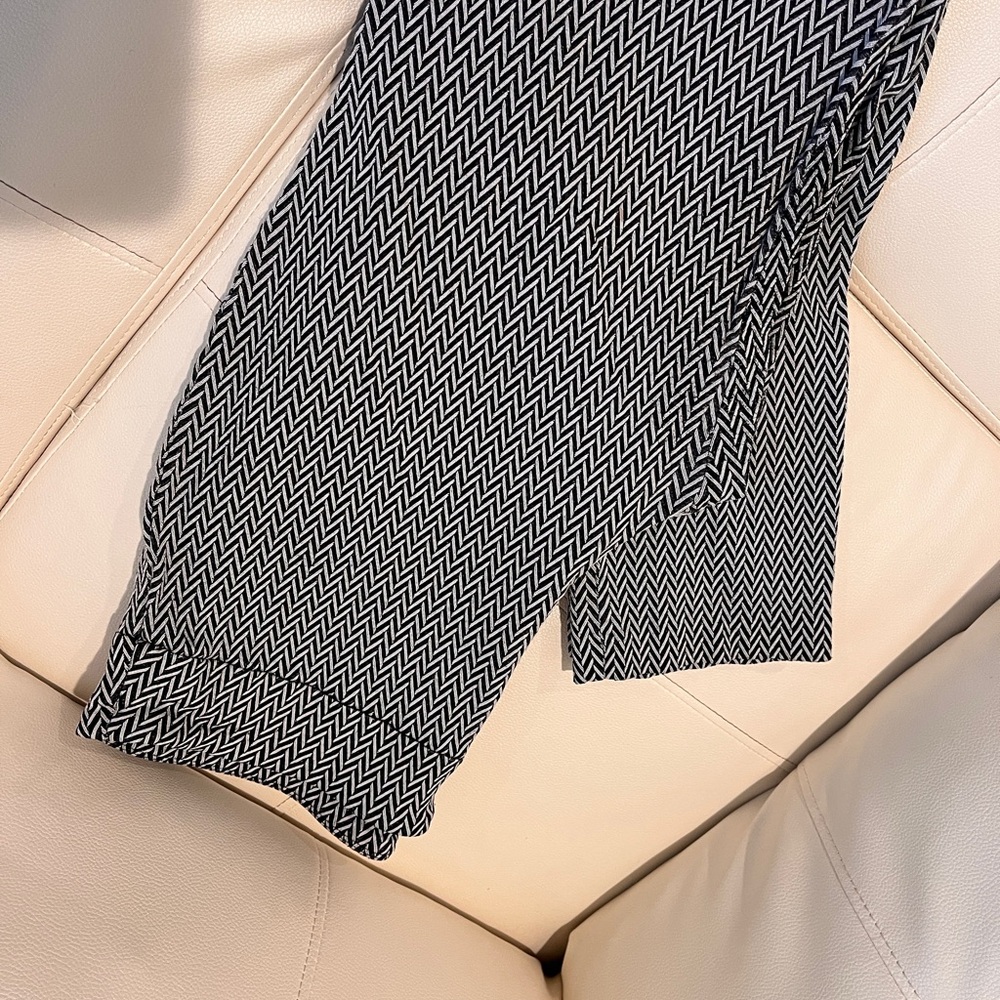 Cato Black and White Chevron Leggings